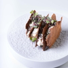 Linsen Millefeuille mit cremigen Gemüsesalat